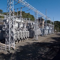 城山湖の変電設備