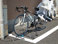 自転車用スタンドあり